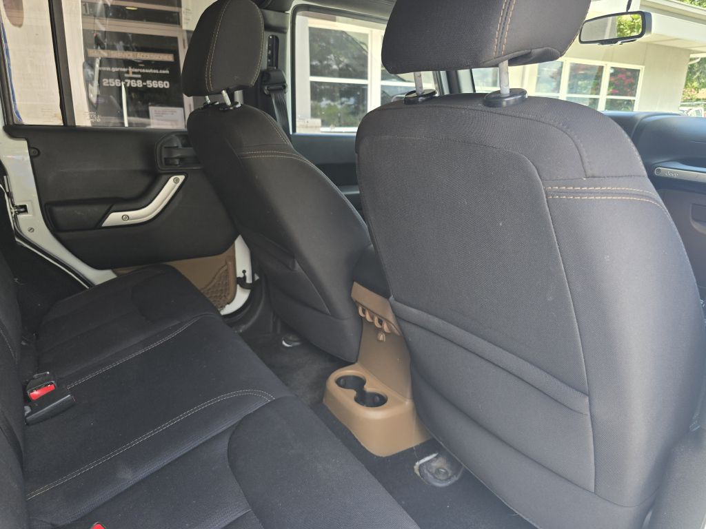 2014 Jeep Wrangler Unlimited Image 18