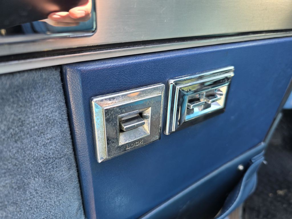 1985 Chevrolet C/K 10 Image 19