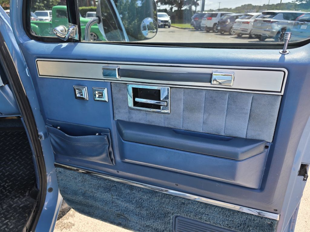 1985 Chevrolet C/K 10 Image 22