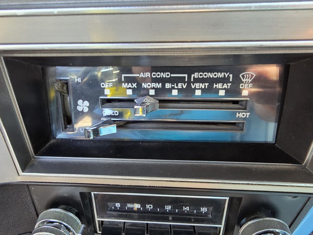 1985 Chevrolet C/K 10 Image 28