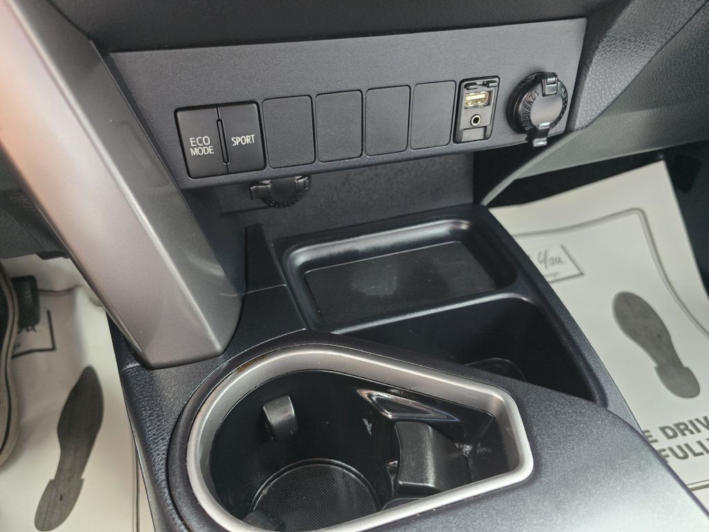2018 Toyota Rav4 Image 38