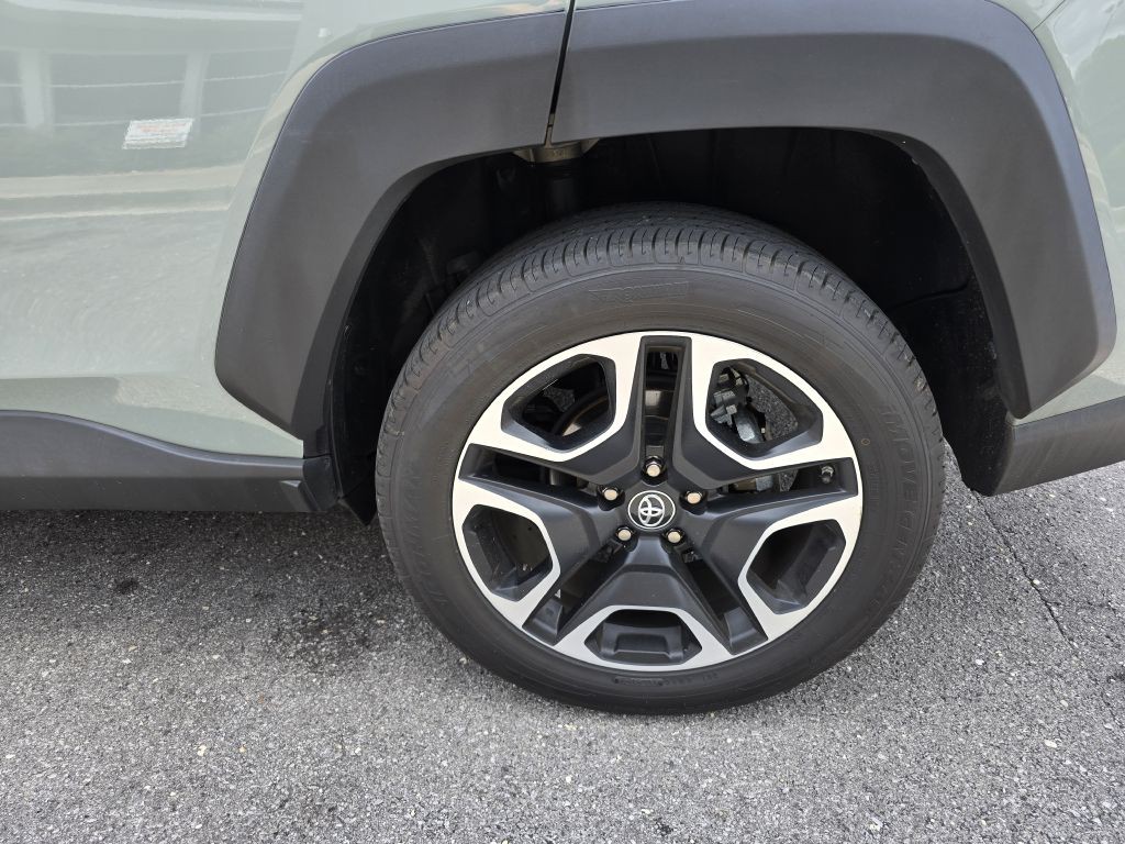 2019 Toyota Rav4 Image 17