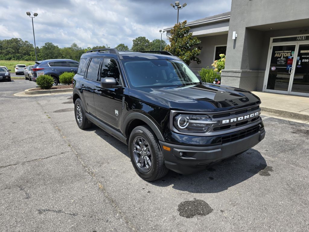 2022 Ford Bronco Image 2
