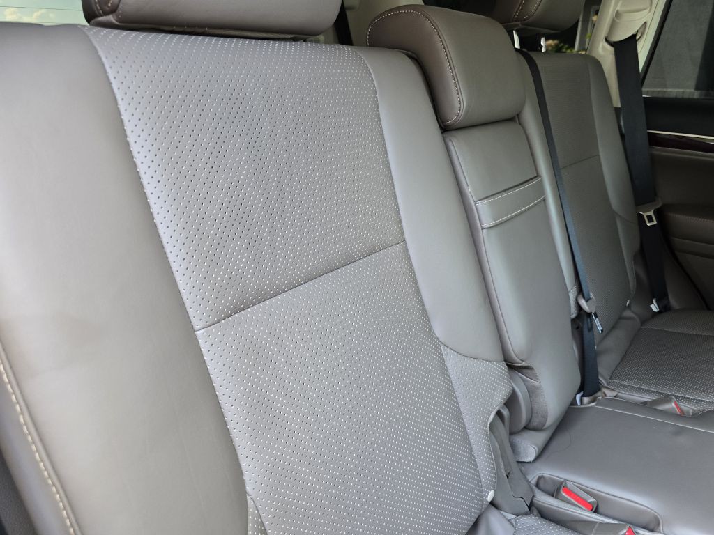 2019 Lexus GX Image 34