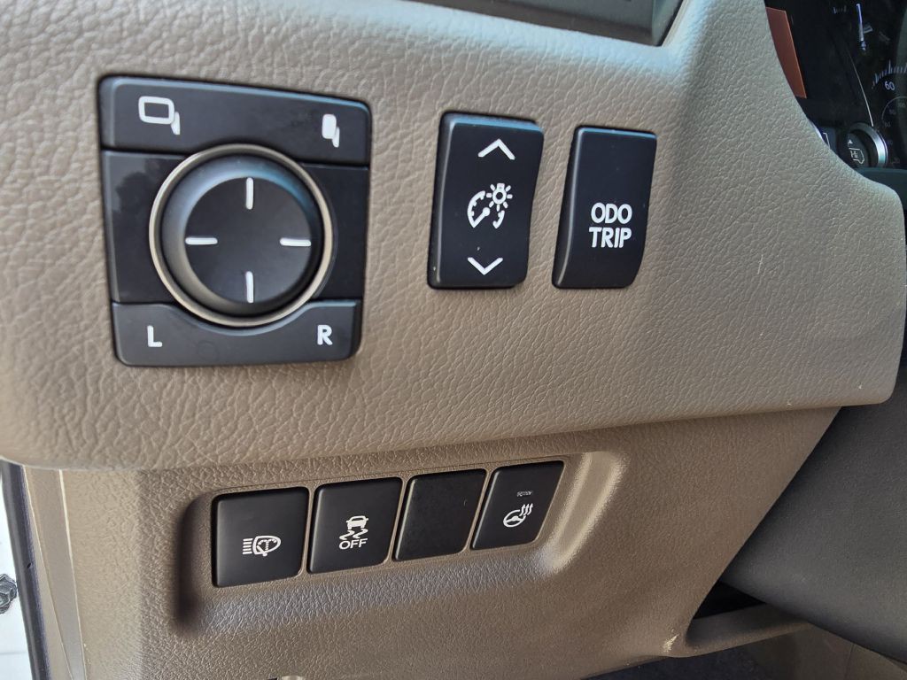 2019 Lexus GX Image 39