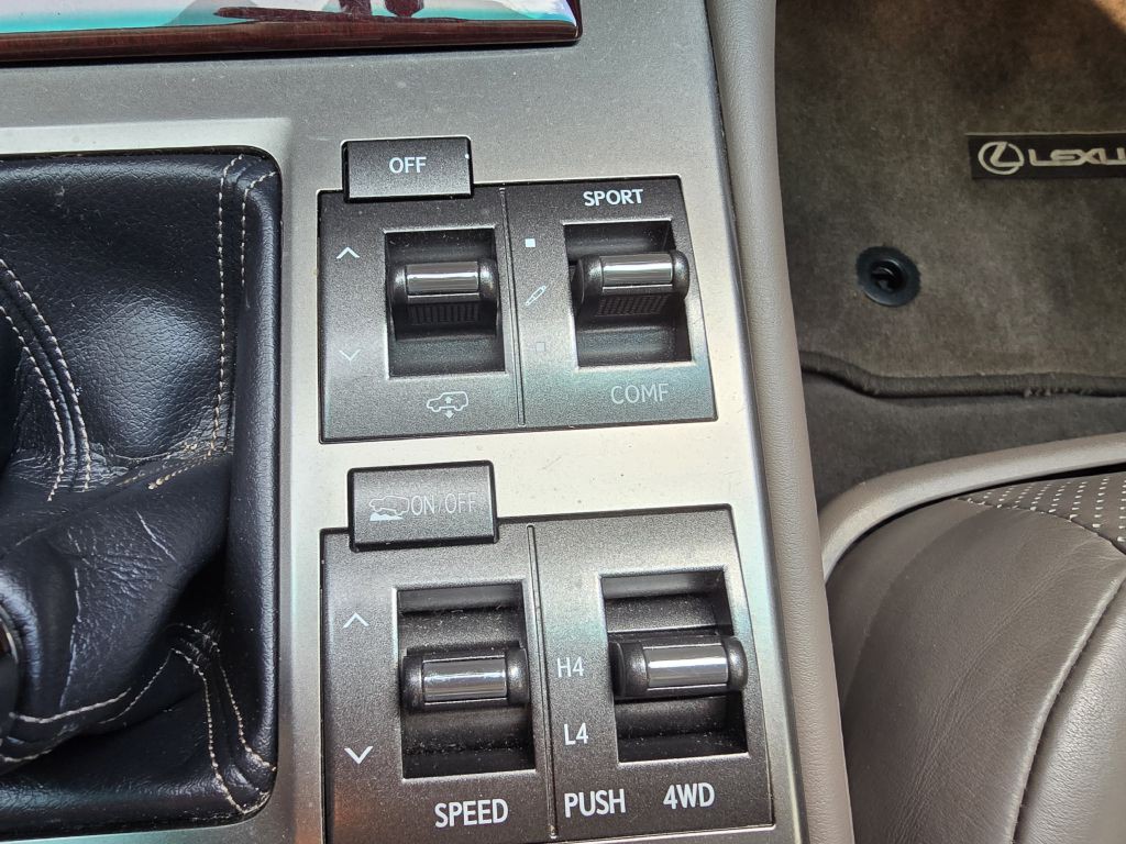 2019 Lexus GX Image 50