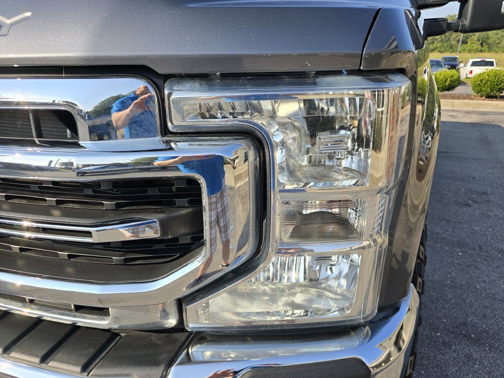 2022 Ford F-250 Image 6