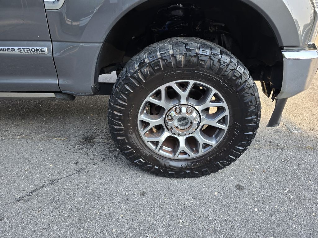2022 Ford F-250 Image 16
