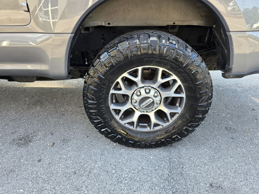 2022 Ford F-250 Image 18