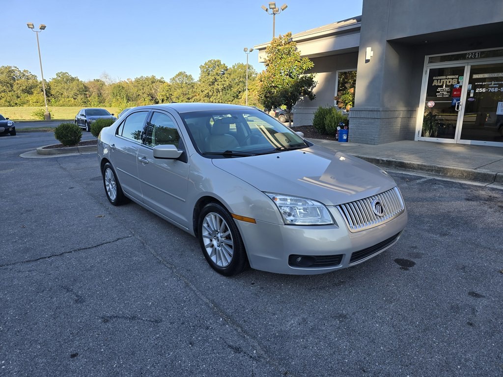 2009 Mercury Milan Image 2