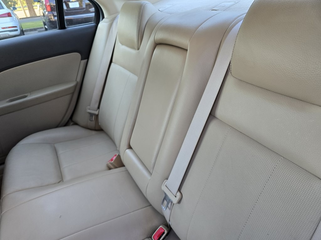 2009 Mercury Milan Image 22