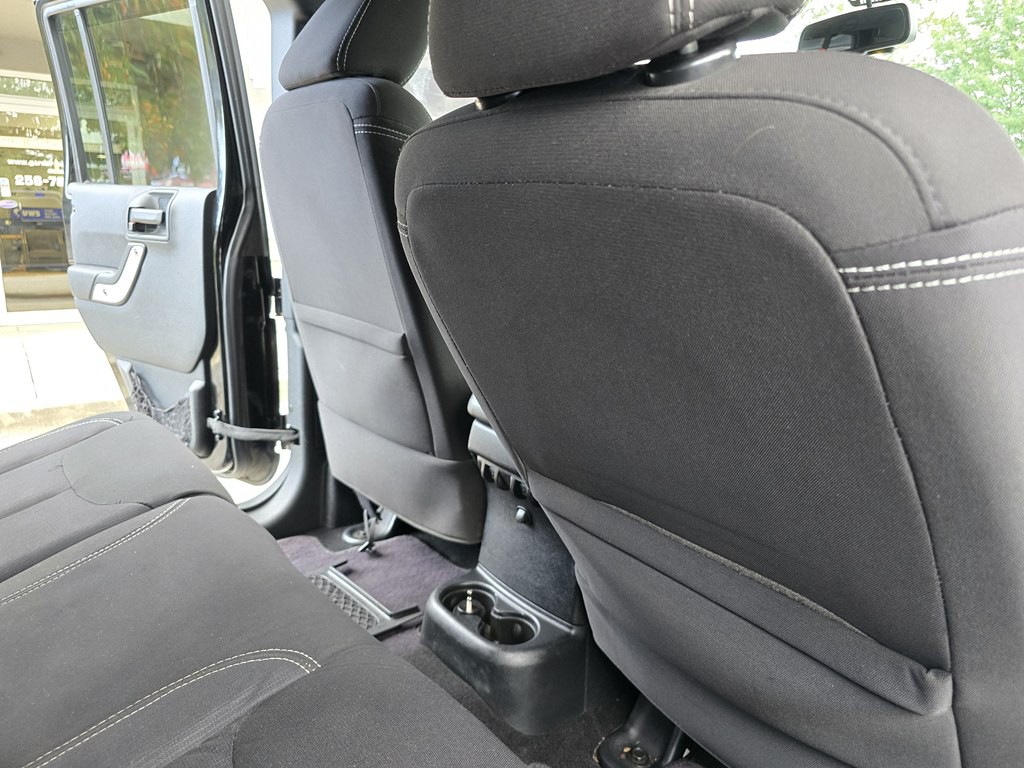 2015 Jeep Wrangler Unlimited Image 24