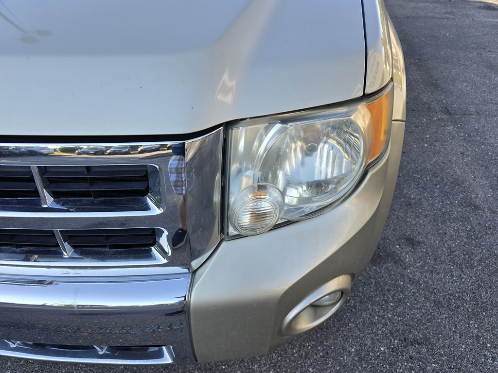 2010 Ford Escape Image 5