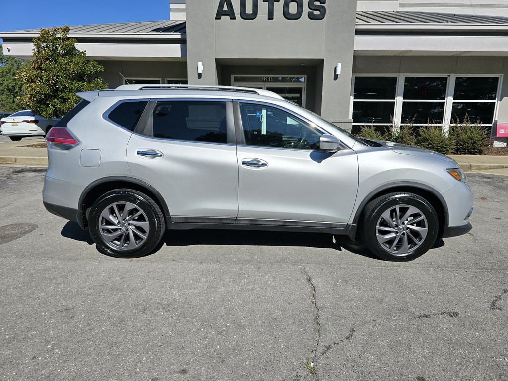 2016 Nissan Rogue Image 1