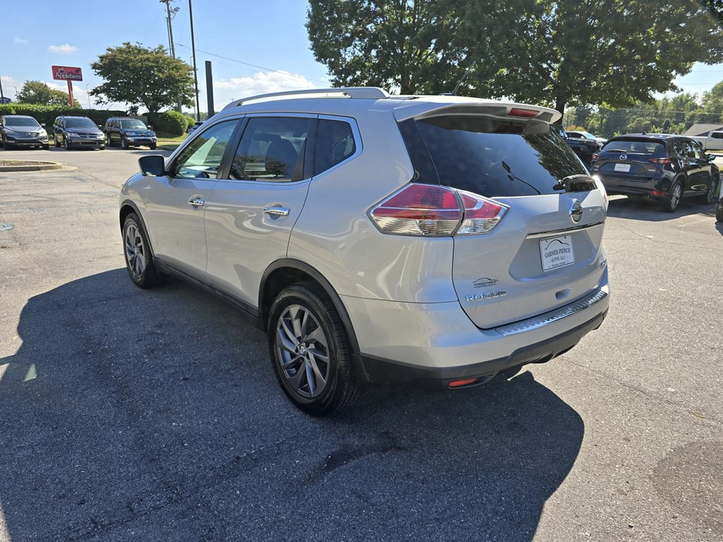 2016 Nissan Rogue Image 8