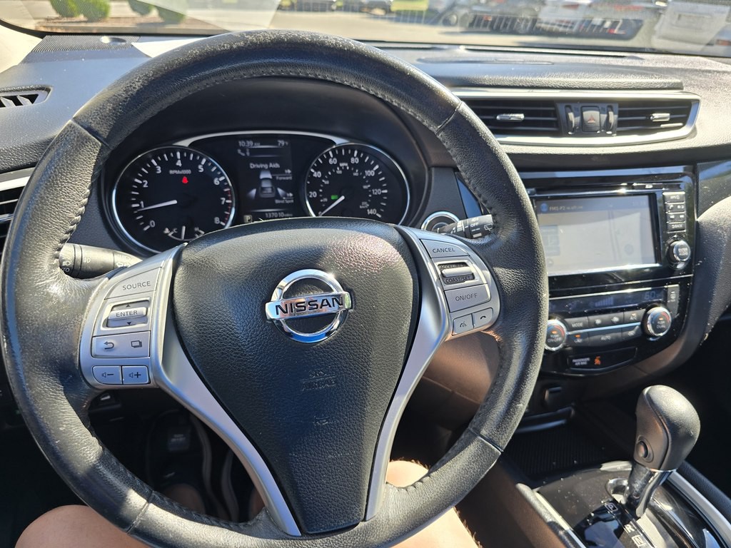 2016 Nissan Rogue Image 31