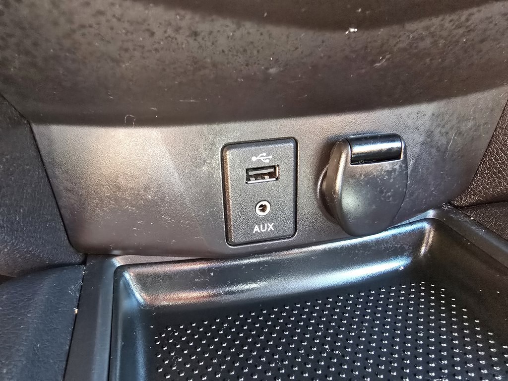 2016 Nissan Rogue Image 34