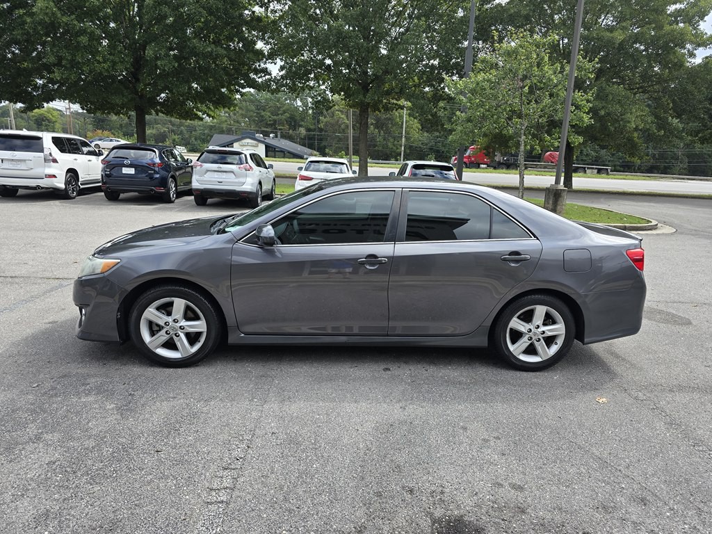 2014 Toyota Camry Image 7