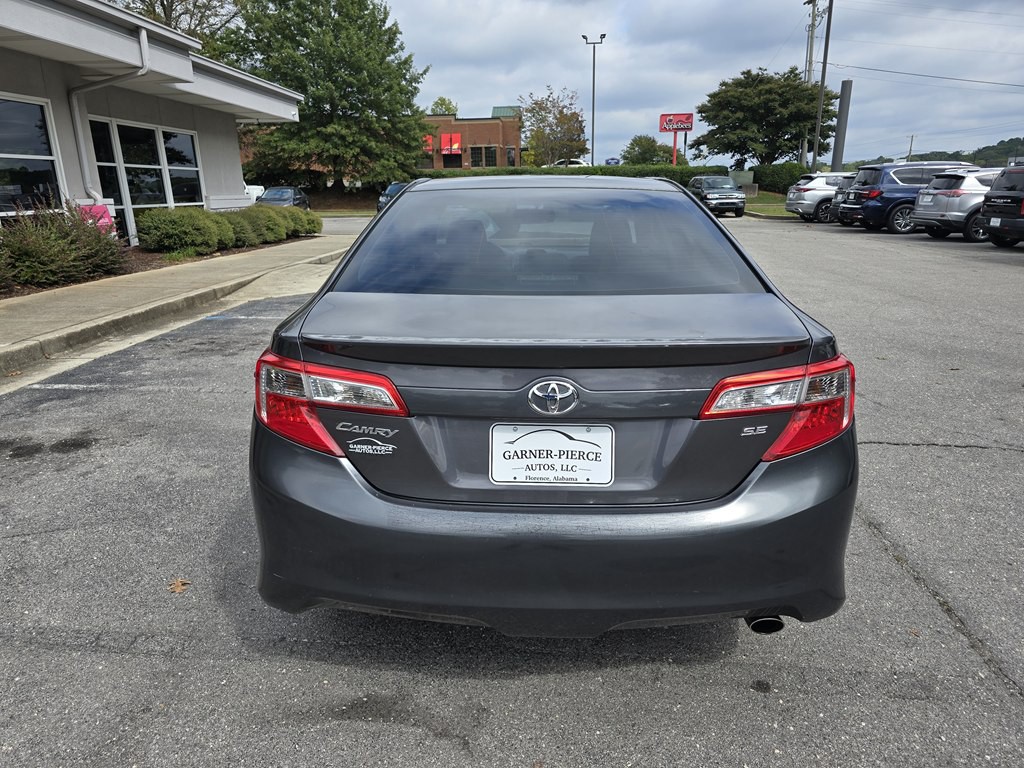 2014 Toyota Camry Image 10