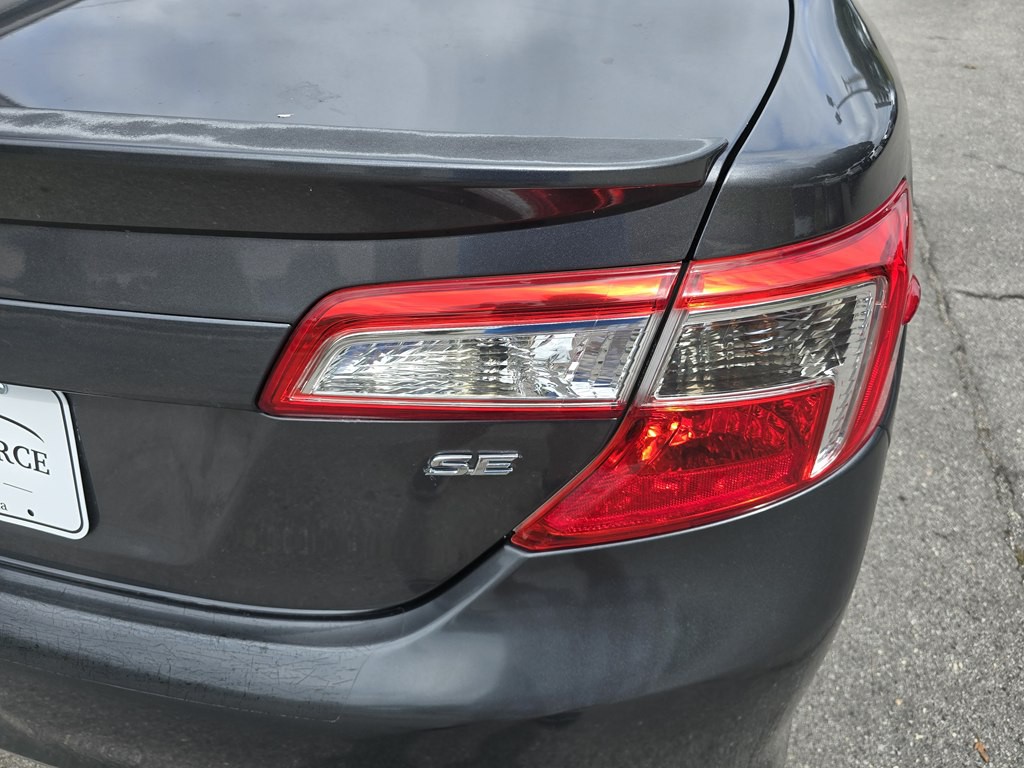 2014 Toyota Camry Image 11