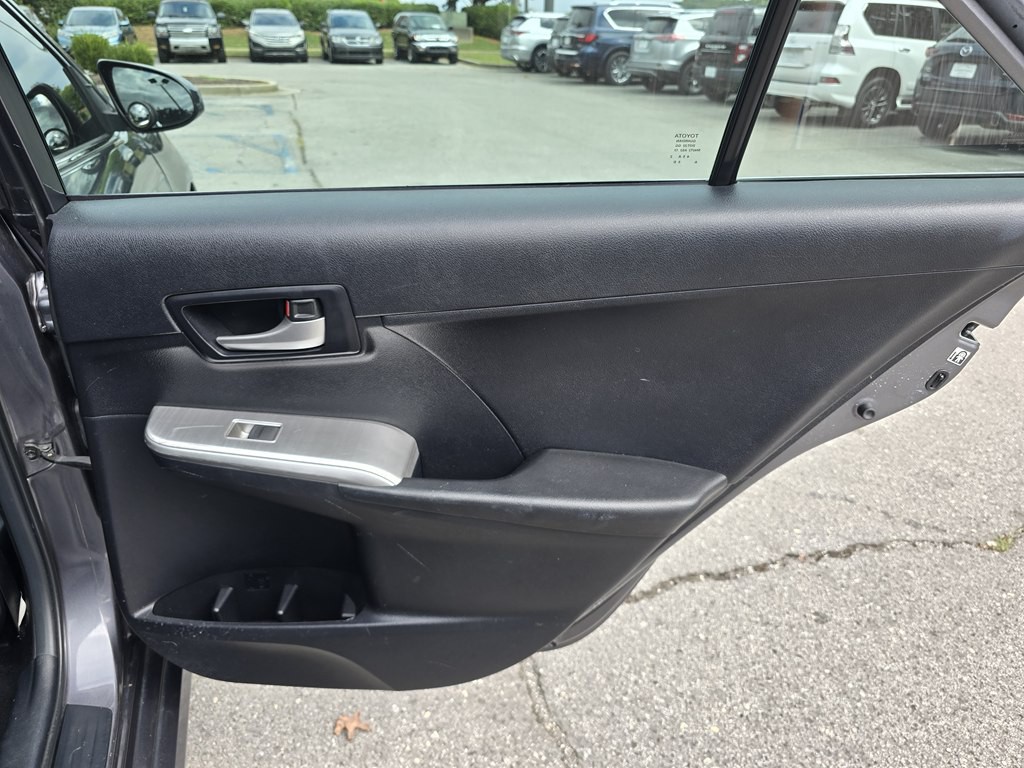 2014 Toyota Camry Image 23