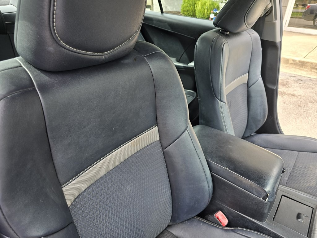 2014 Toyota Camry Image 28