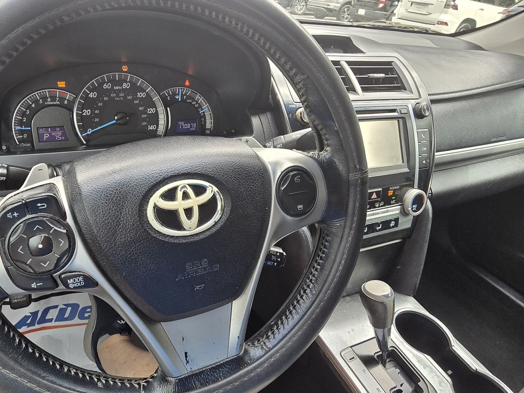 2014 Toyota Camry Image 31