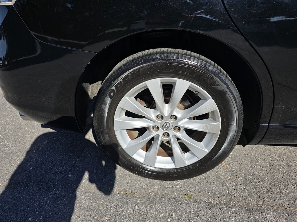 2015 Toyota Venza Image 14