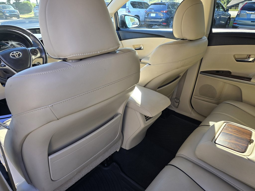 2015 Toyota Venza Image 23