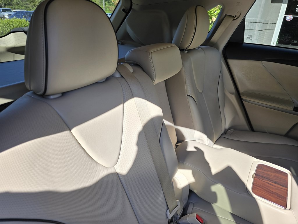 2015 Toyota Venza Image 28