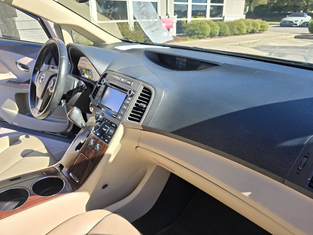 2015 Toyota Venza Image 30