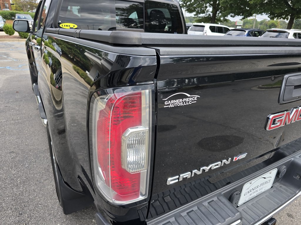 2017 GMC Canyon Image 9