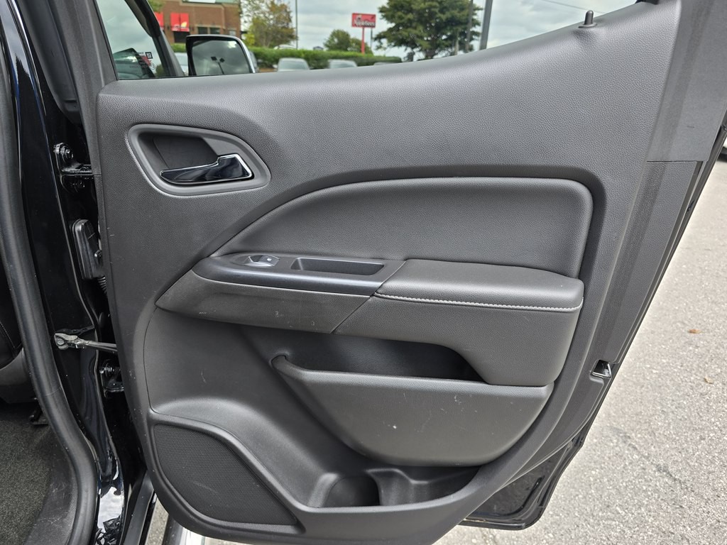 2017 GMC Canyon Image 26
