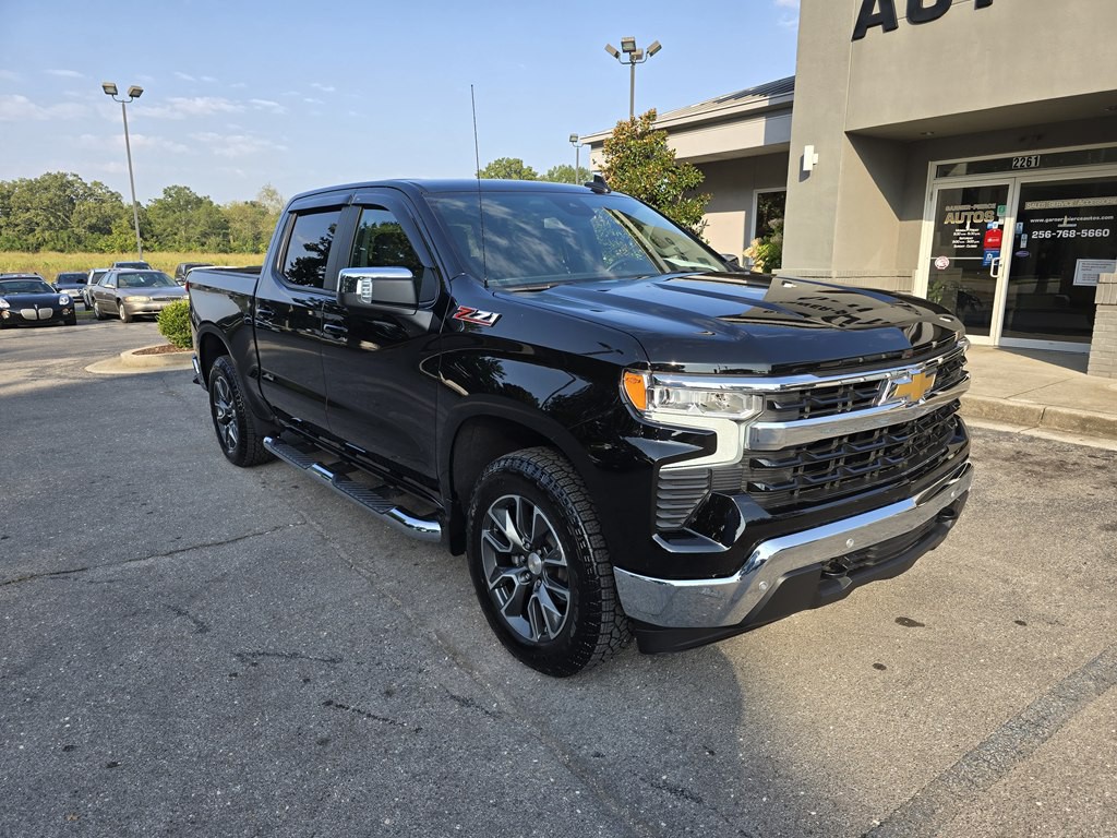 2025 Chevrolet Silverado 1500 Image 2
