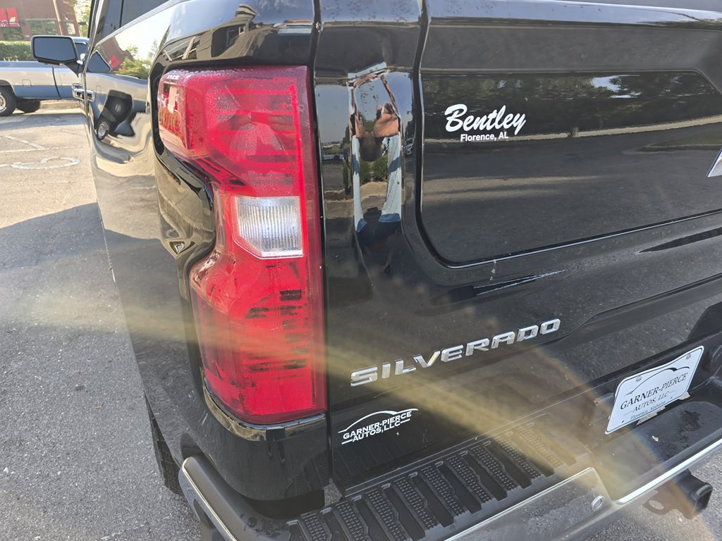 2025 Chevrolet Silverado 1500 Image 9