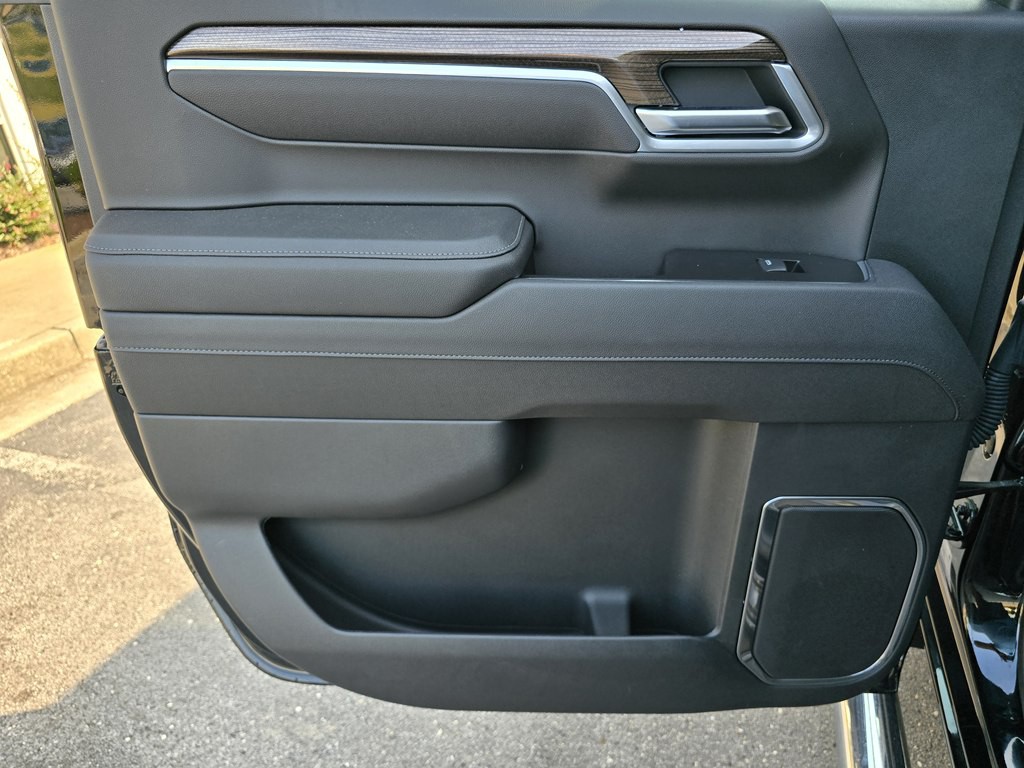 2025 Chevrolet Silverado 1500 Image 26