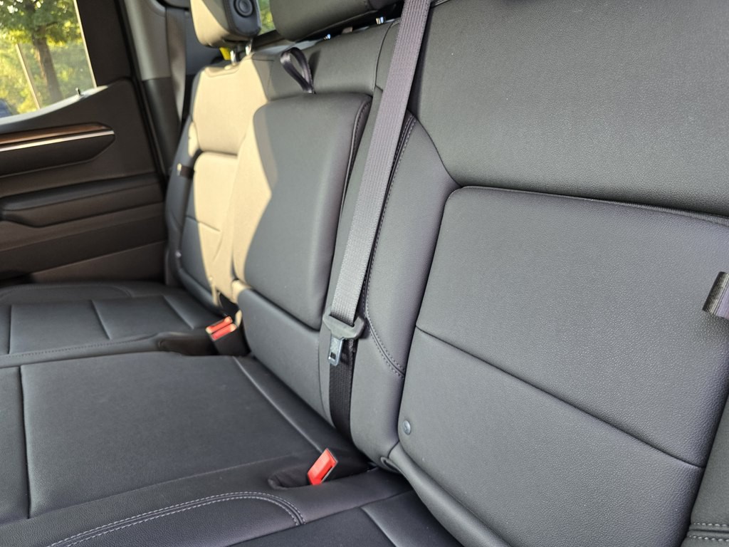 2025 Chevrolet Silverado 1500 Image 28