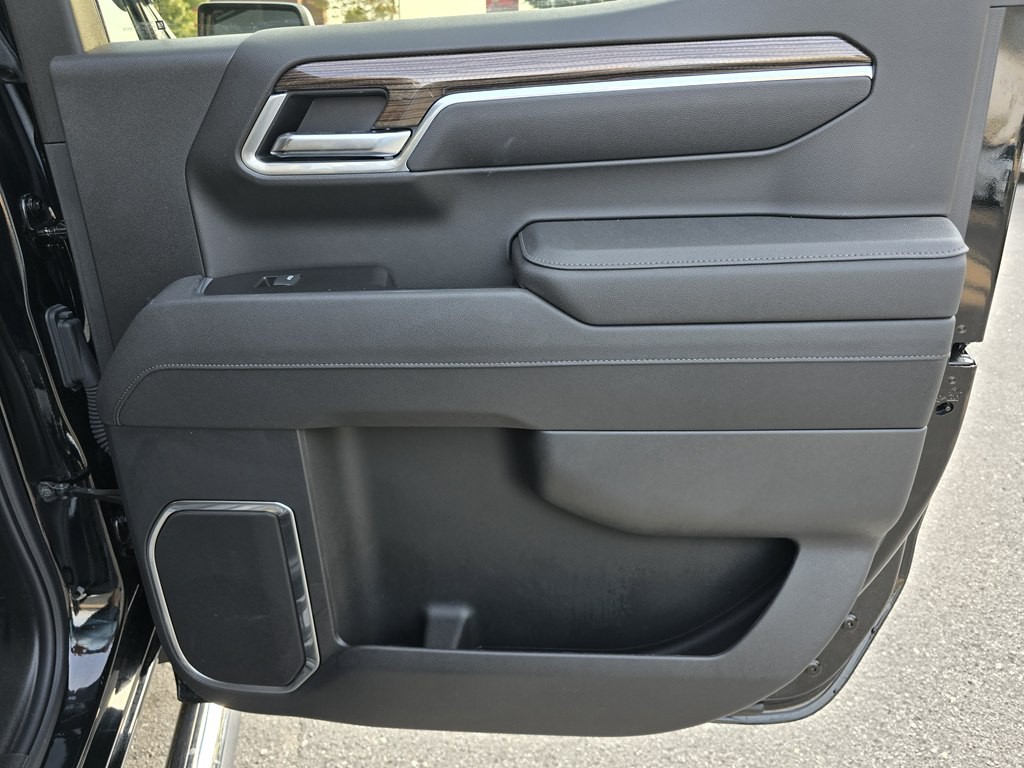 2025 Chevrolet Silverado 1500 Image 29