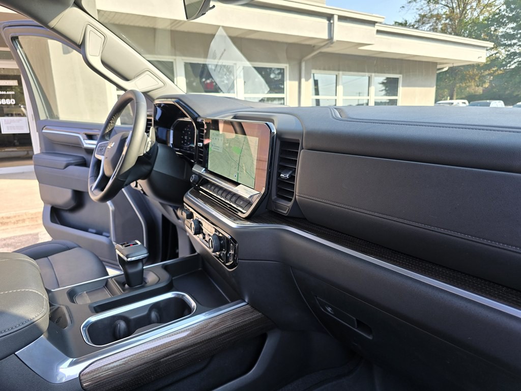 2025 Chevrolet Silverado 1500 Image 33