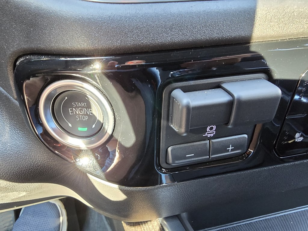2025 Chevrolet Silverado 1500 Image 43
