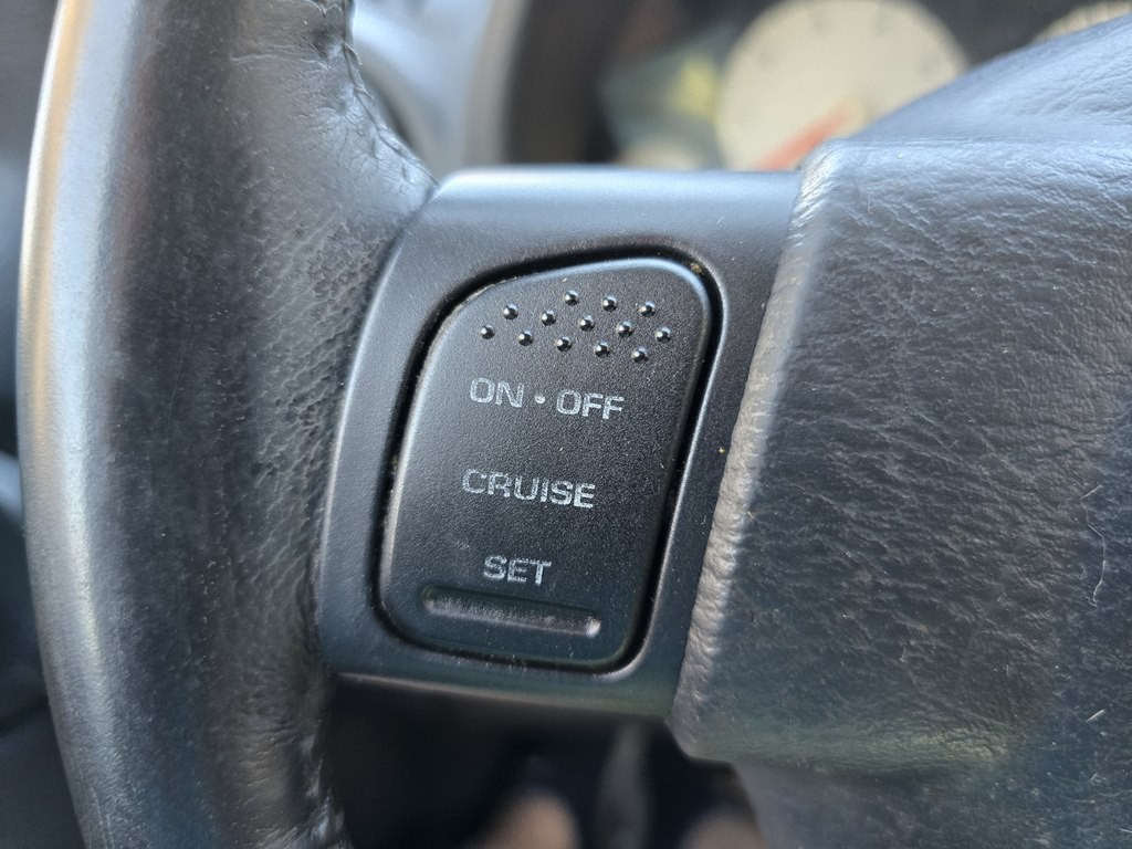 2004 Jeep Liberty Image 29