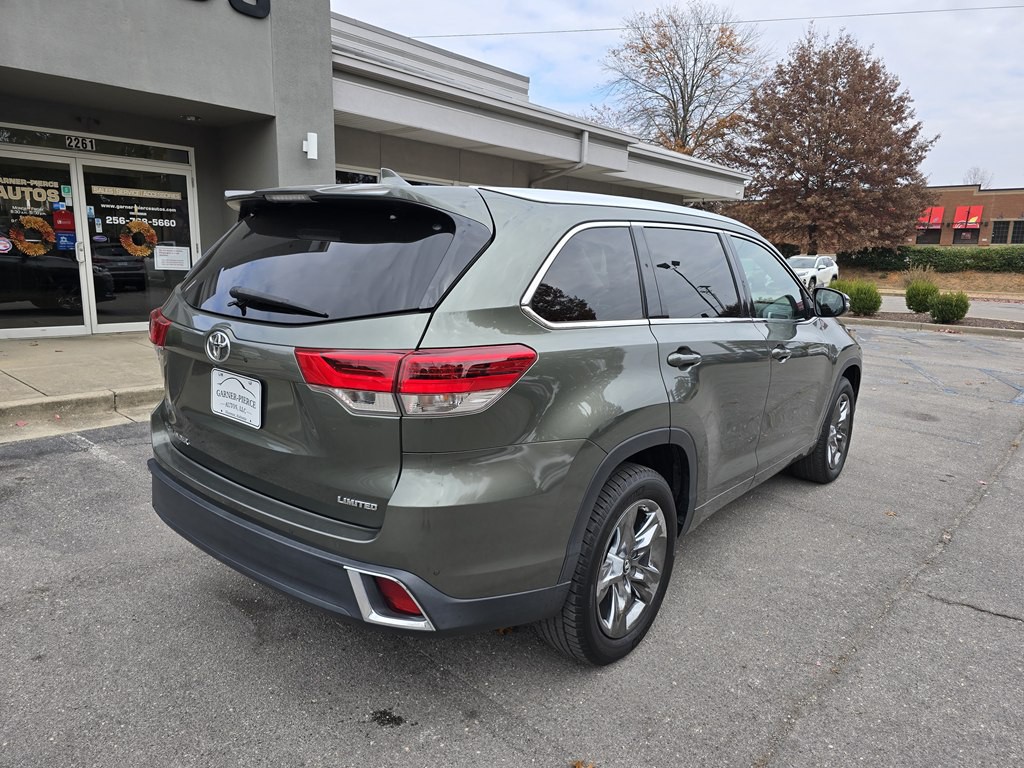 2018 Toyota Highlander Image 13