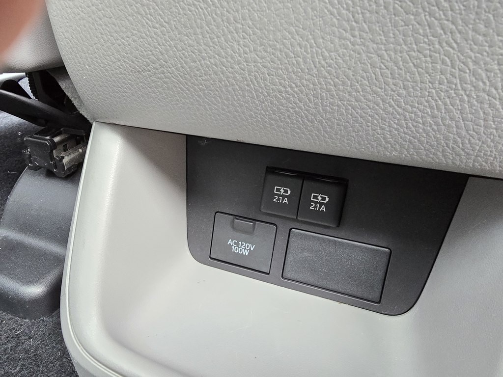 2018 Toyota Highlander Image 29