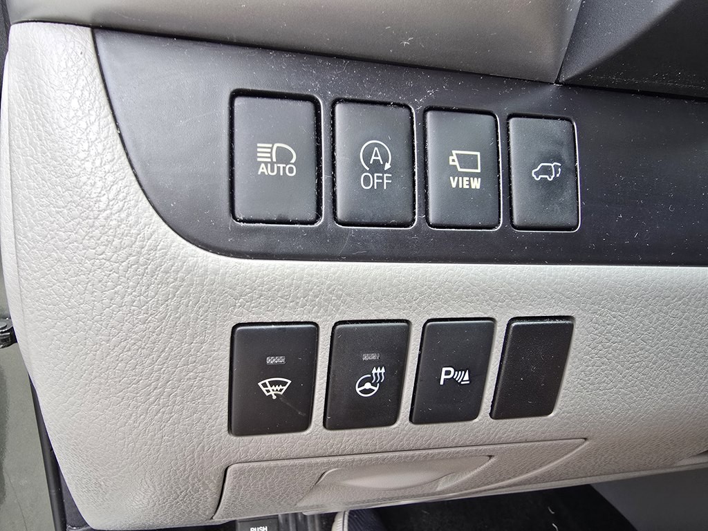 2018 Toyota Highlander Image 34