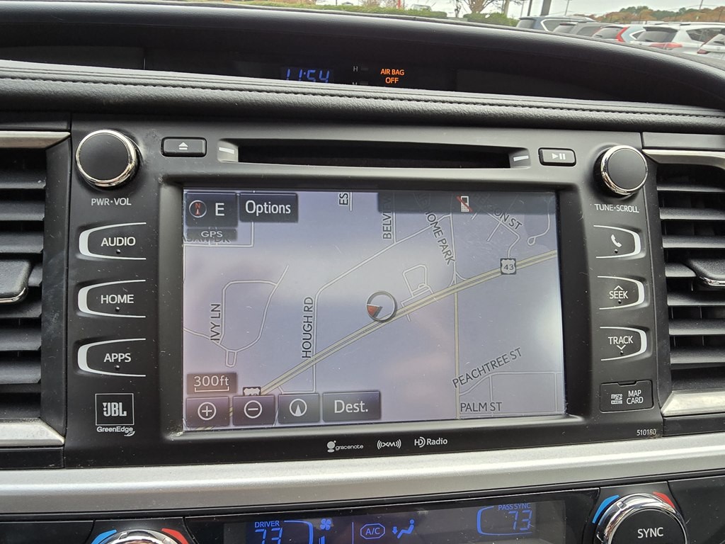 2018 Toyota Highlander Image 40