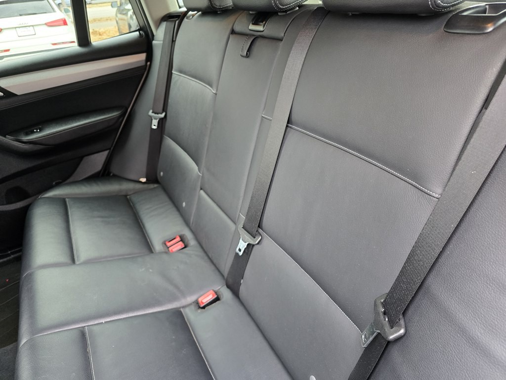 2015 BMW X3 Image 25