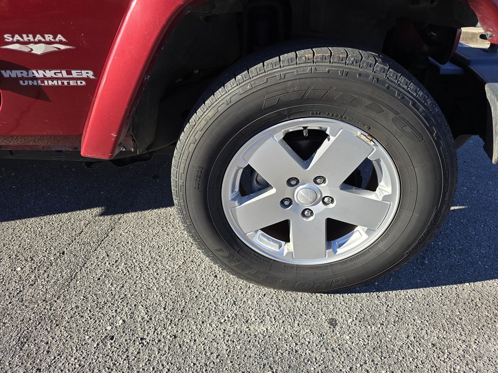 2011 Jeep Wrangler Unlimited Image 14