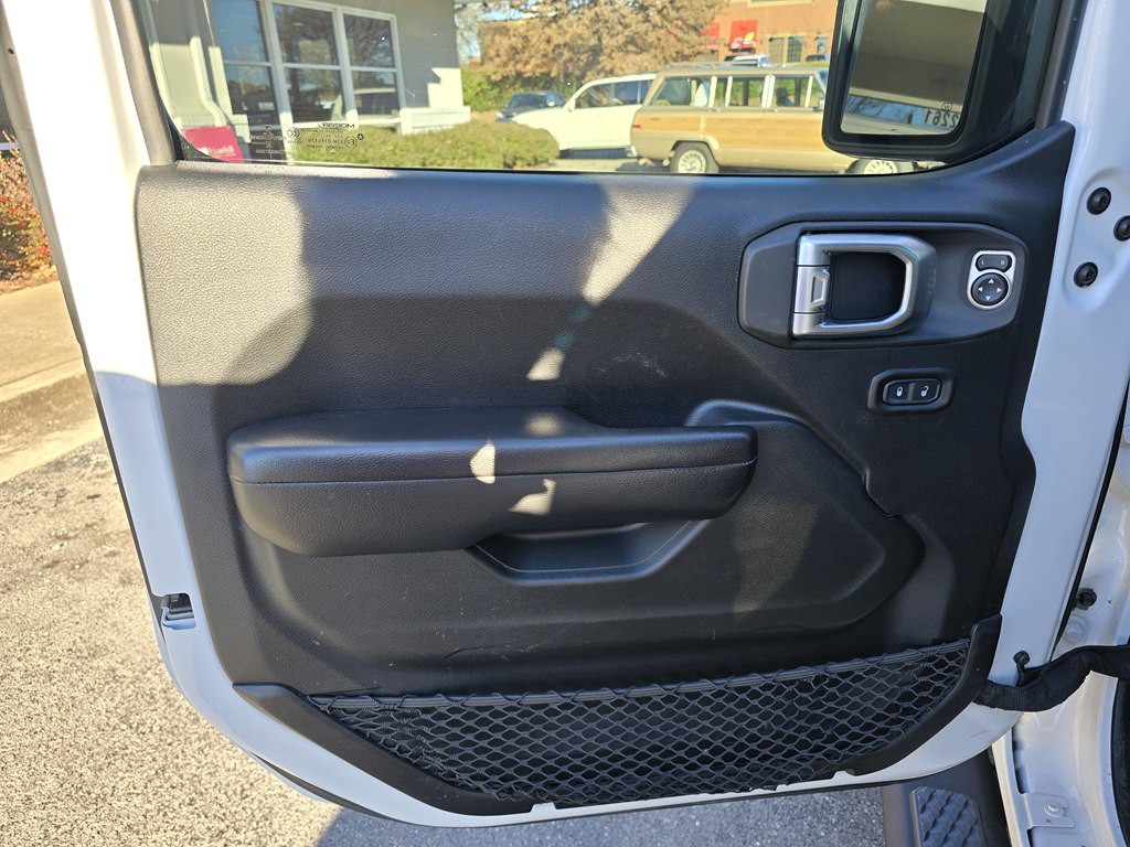 2020 Jeep Gladiator Image 18