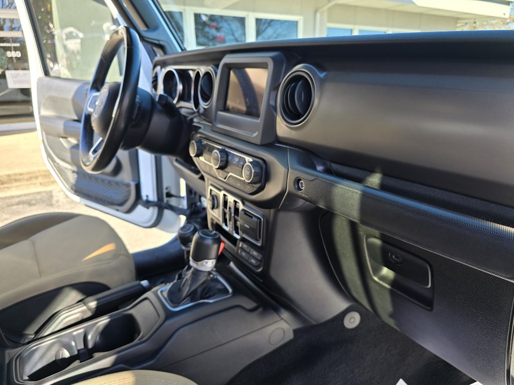 2020 Jeep Gladiator Image 29