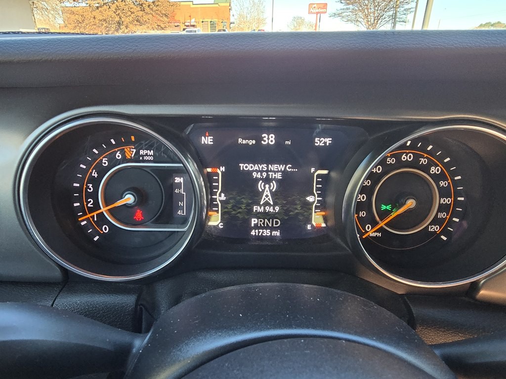 2020 Jeep Gladiator Image 32